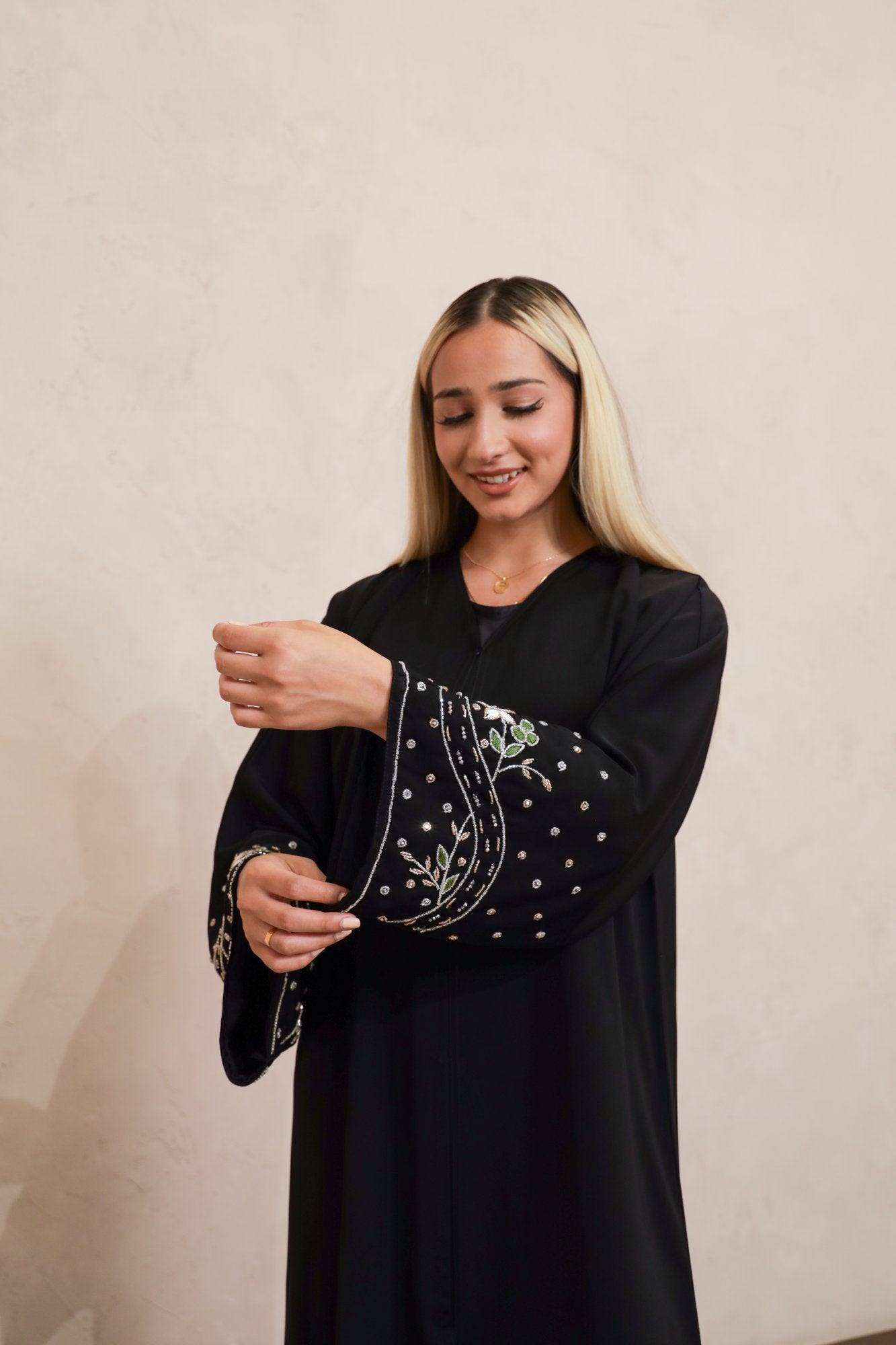 Reema abaya sleeve