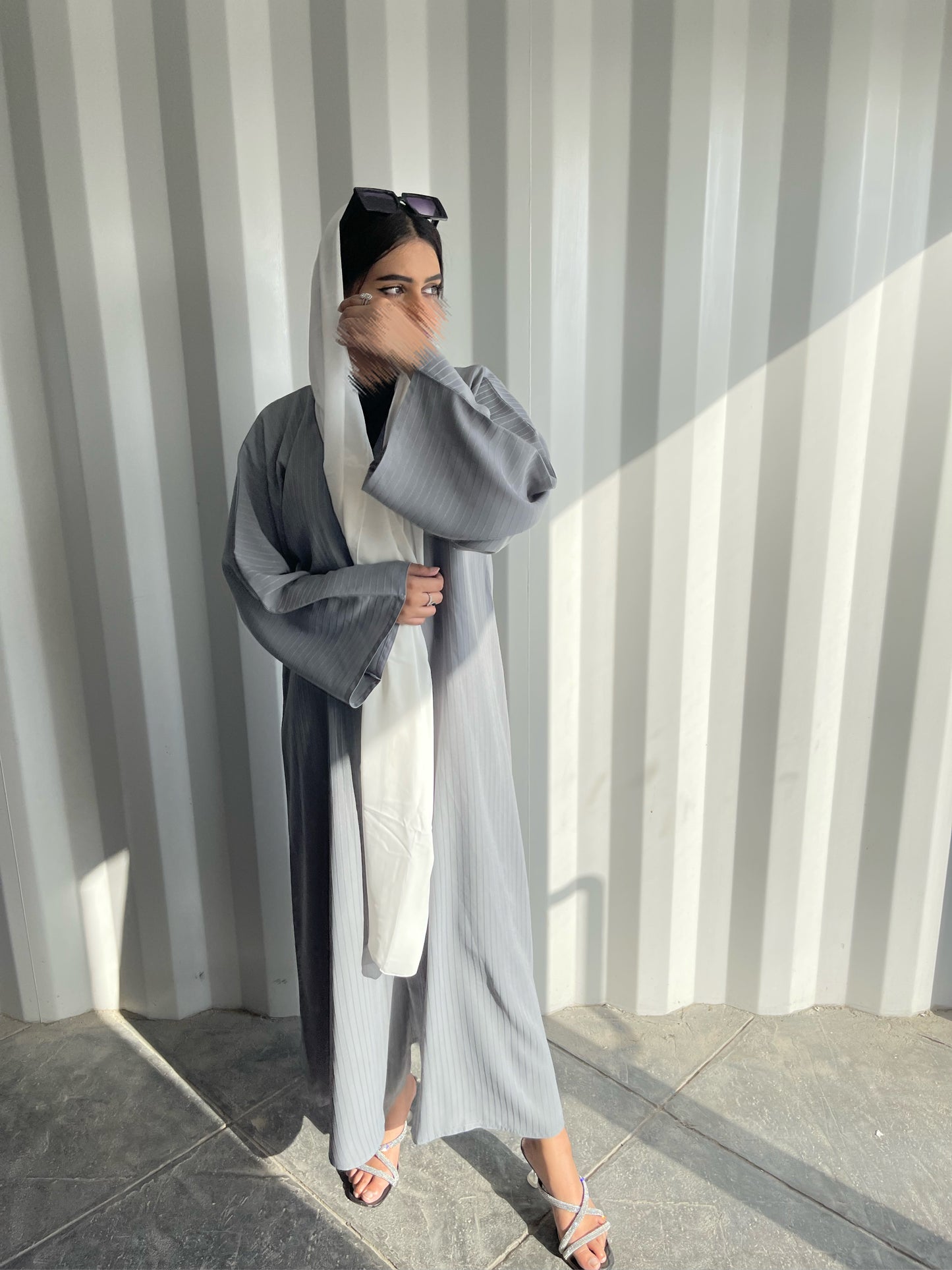 Layan abaya grey