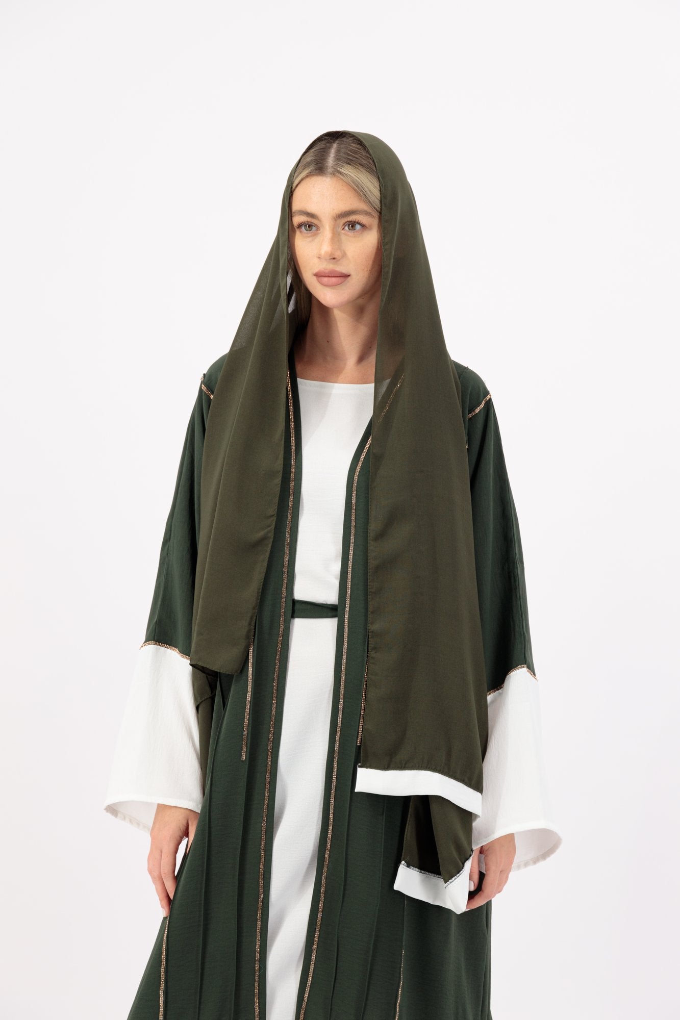 Studio 3 abaya closeup