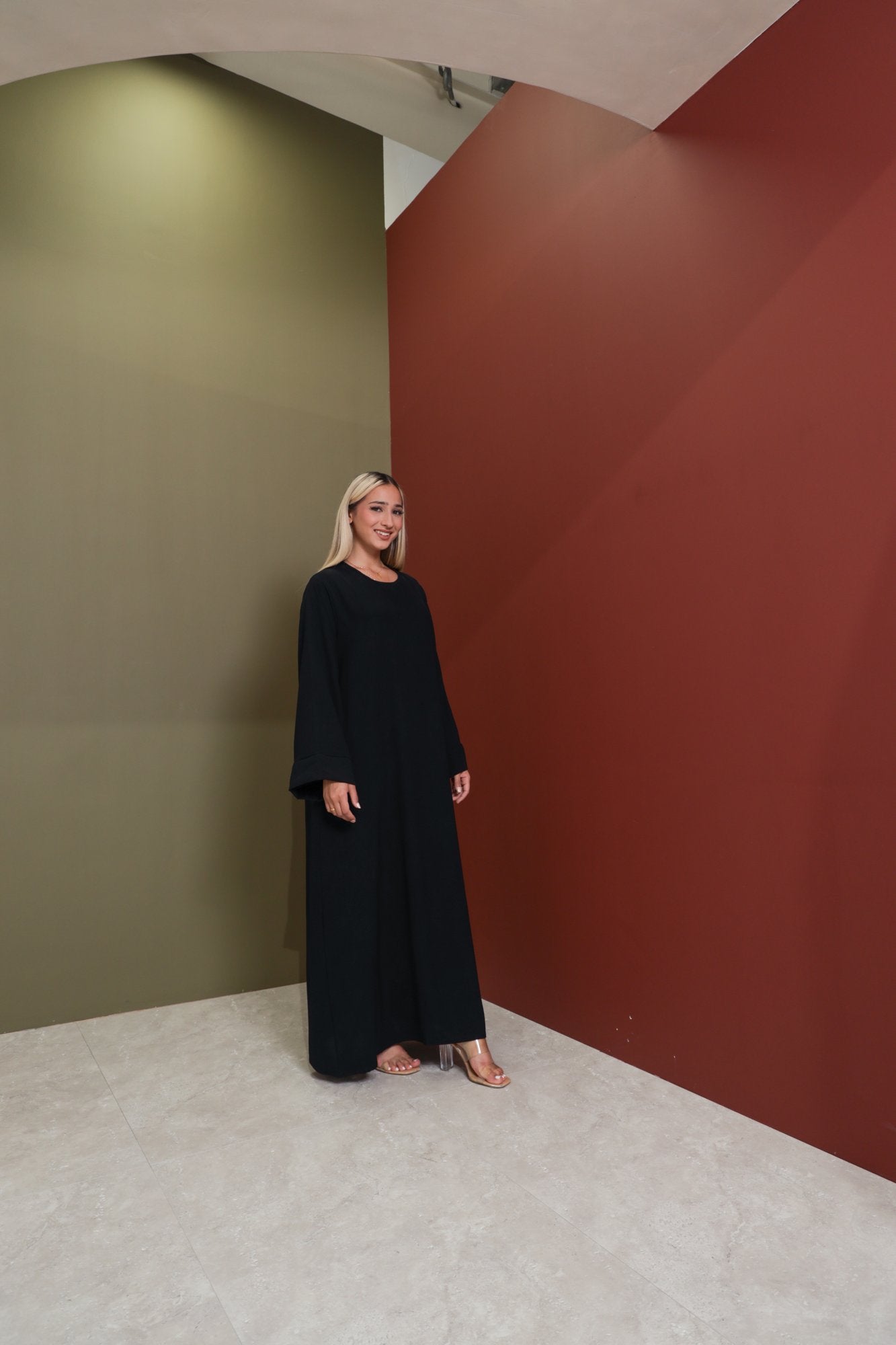 Basic Essentials abaya colour-black-front