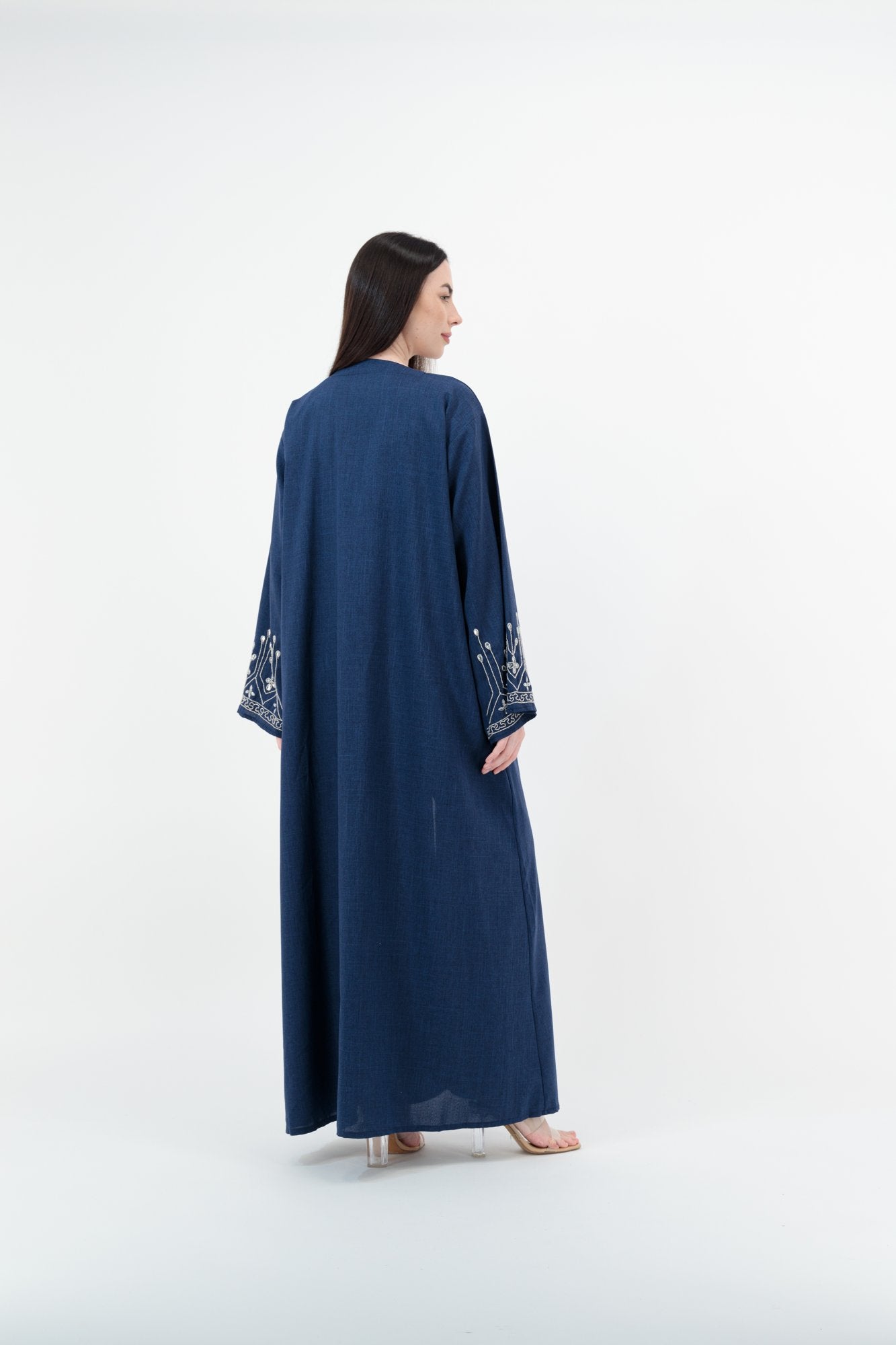 Aleya abaya back