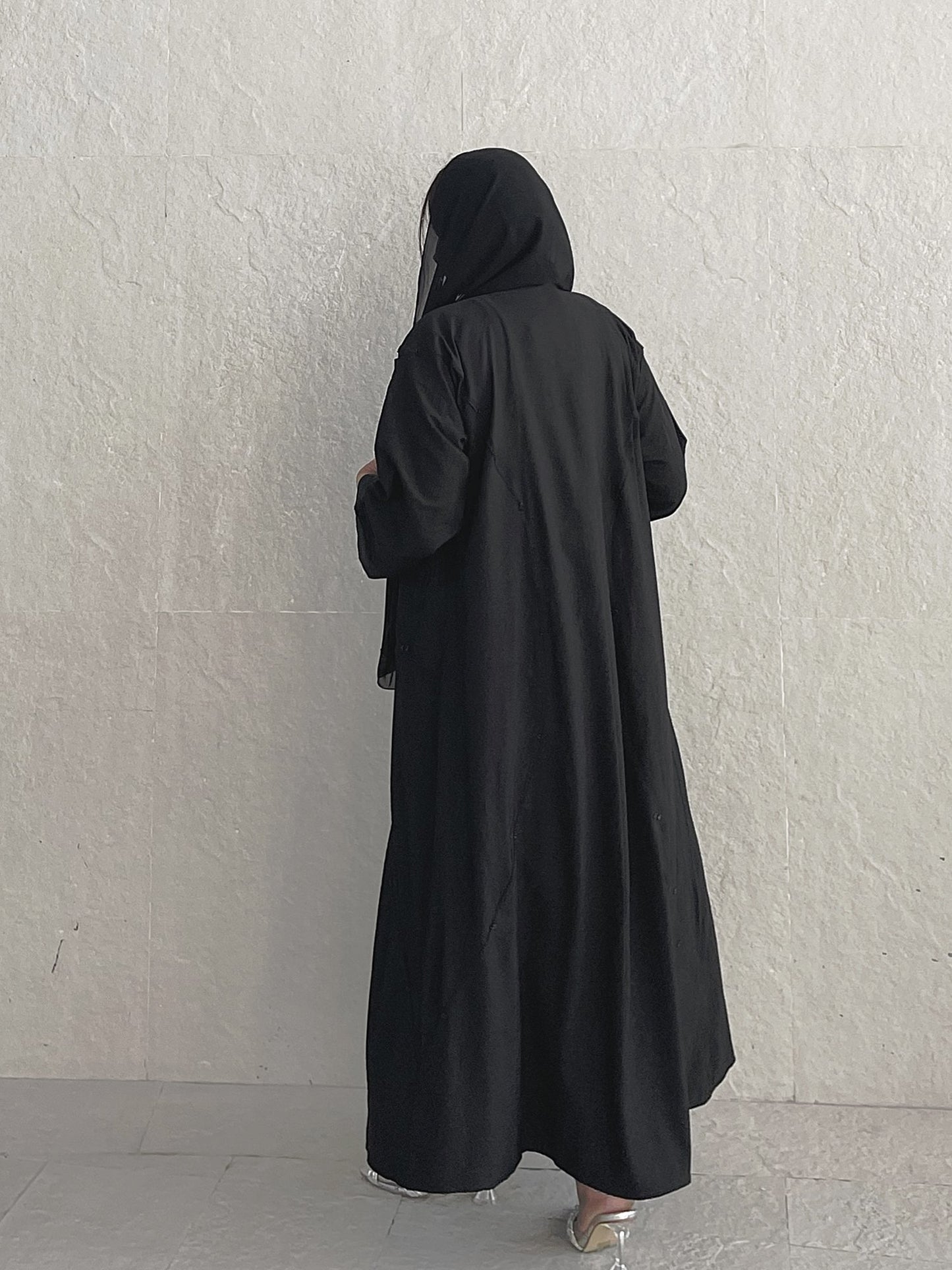 Aya abaya back