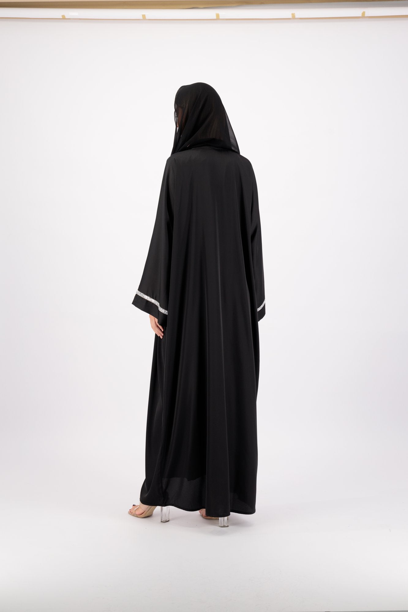 Elahi abaya back
