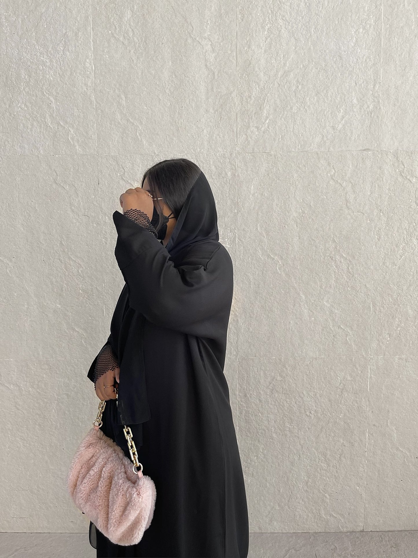 Yasmin abaya back