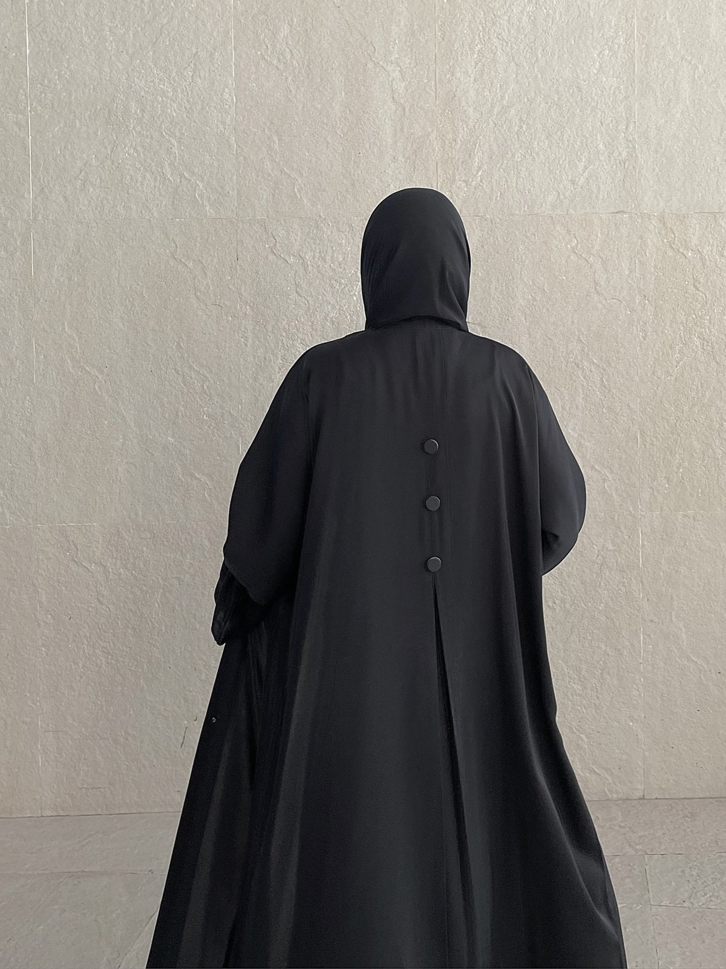 Danya abaya back