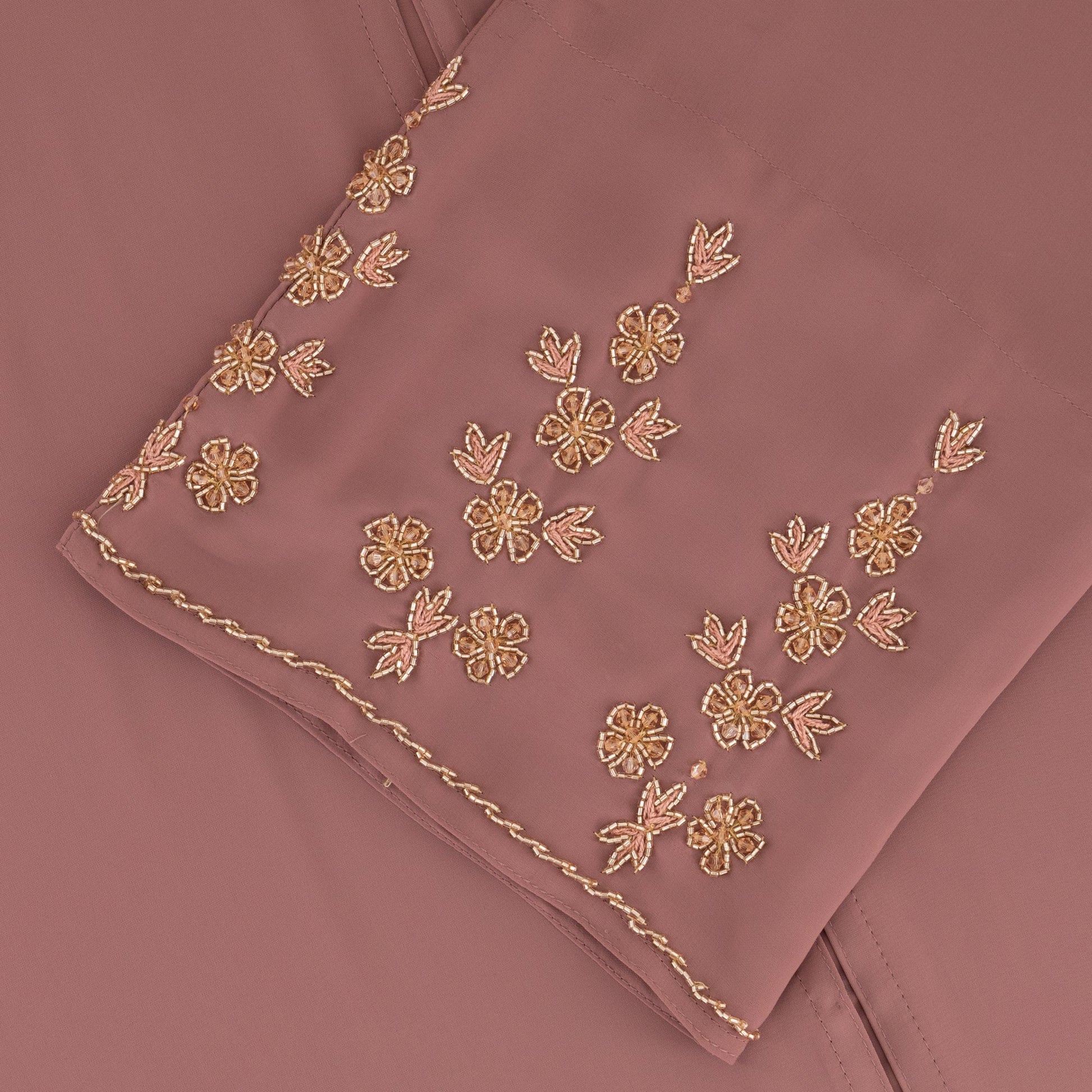 Fariha abaya closeup