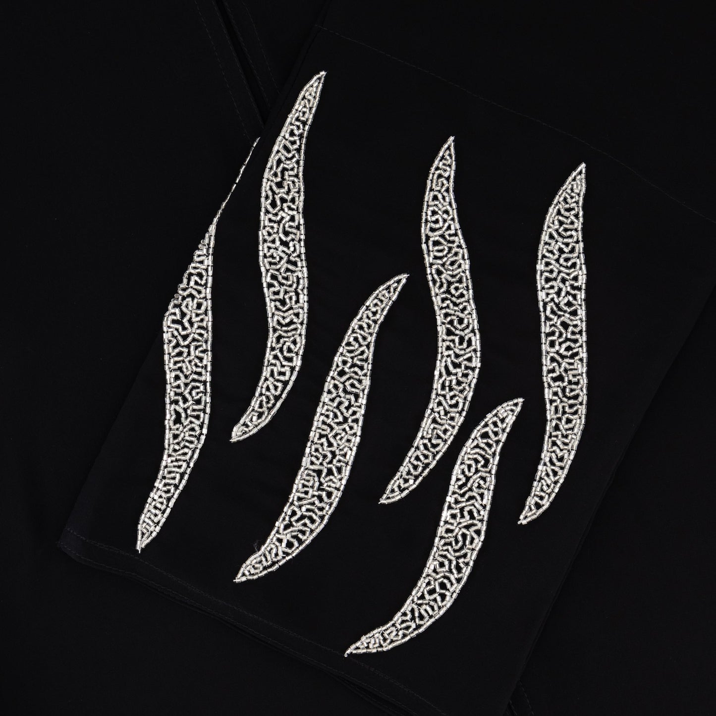 Miraal abaya closeup