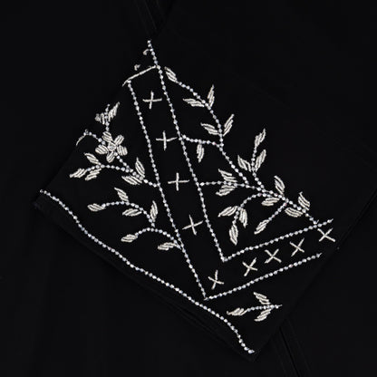 Maisha abaya closeup