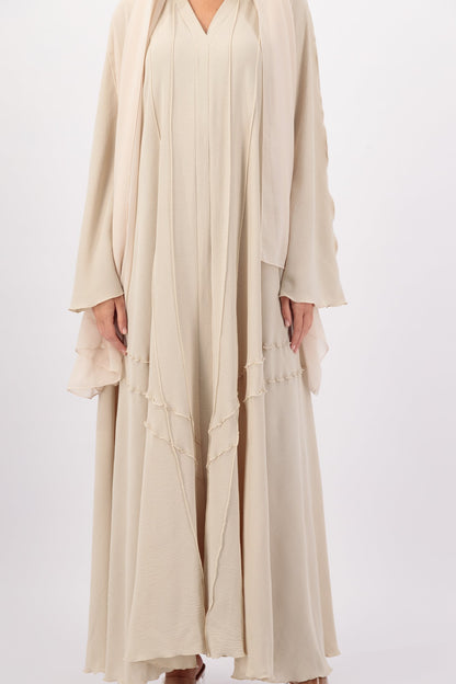 Mariyah abaya closeup