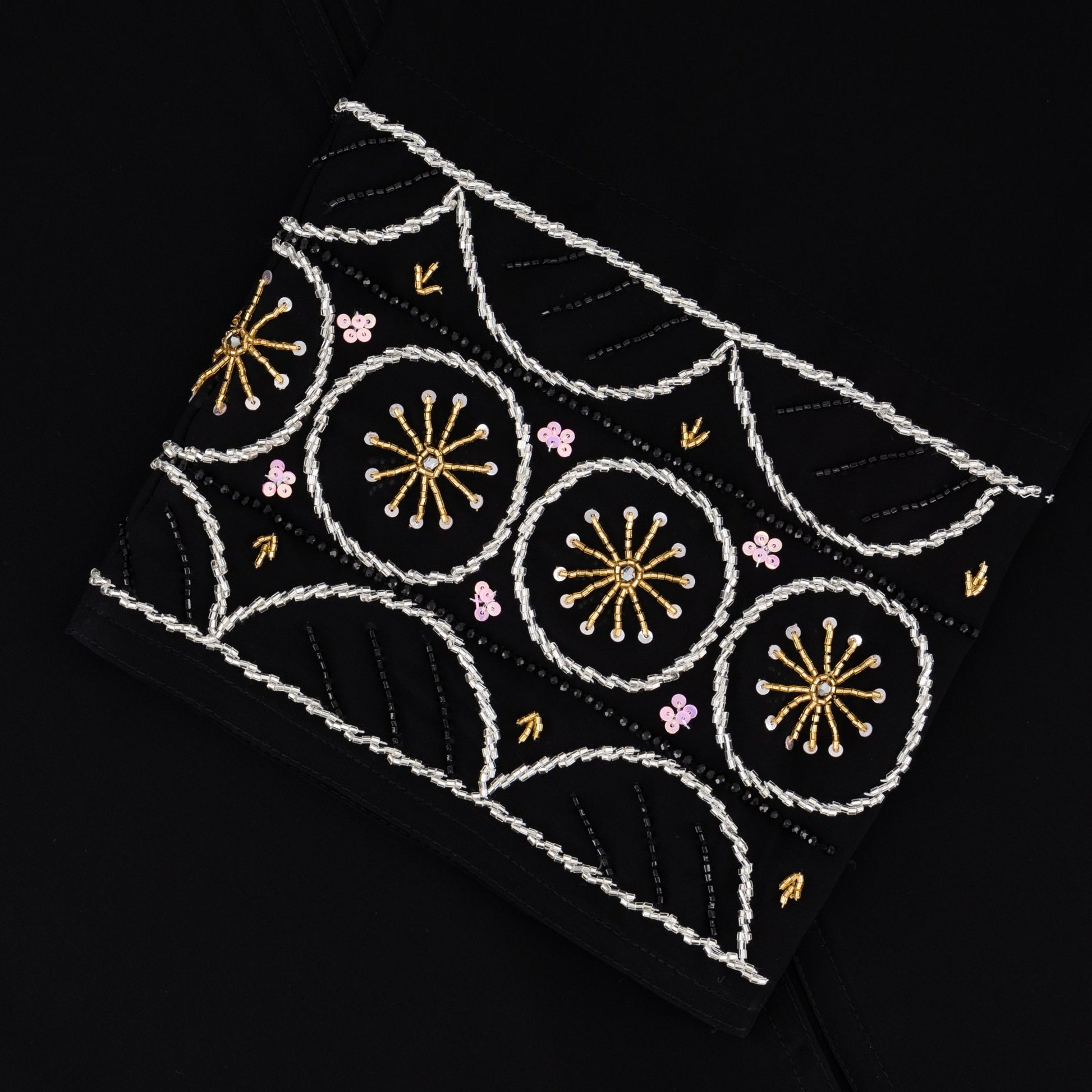 Anayah abaya closeup
