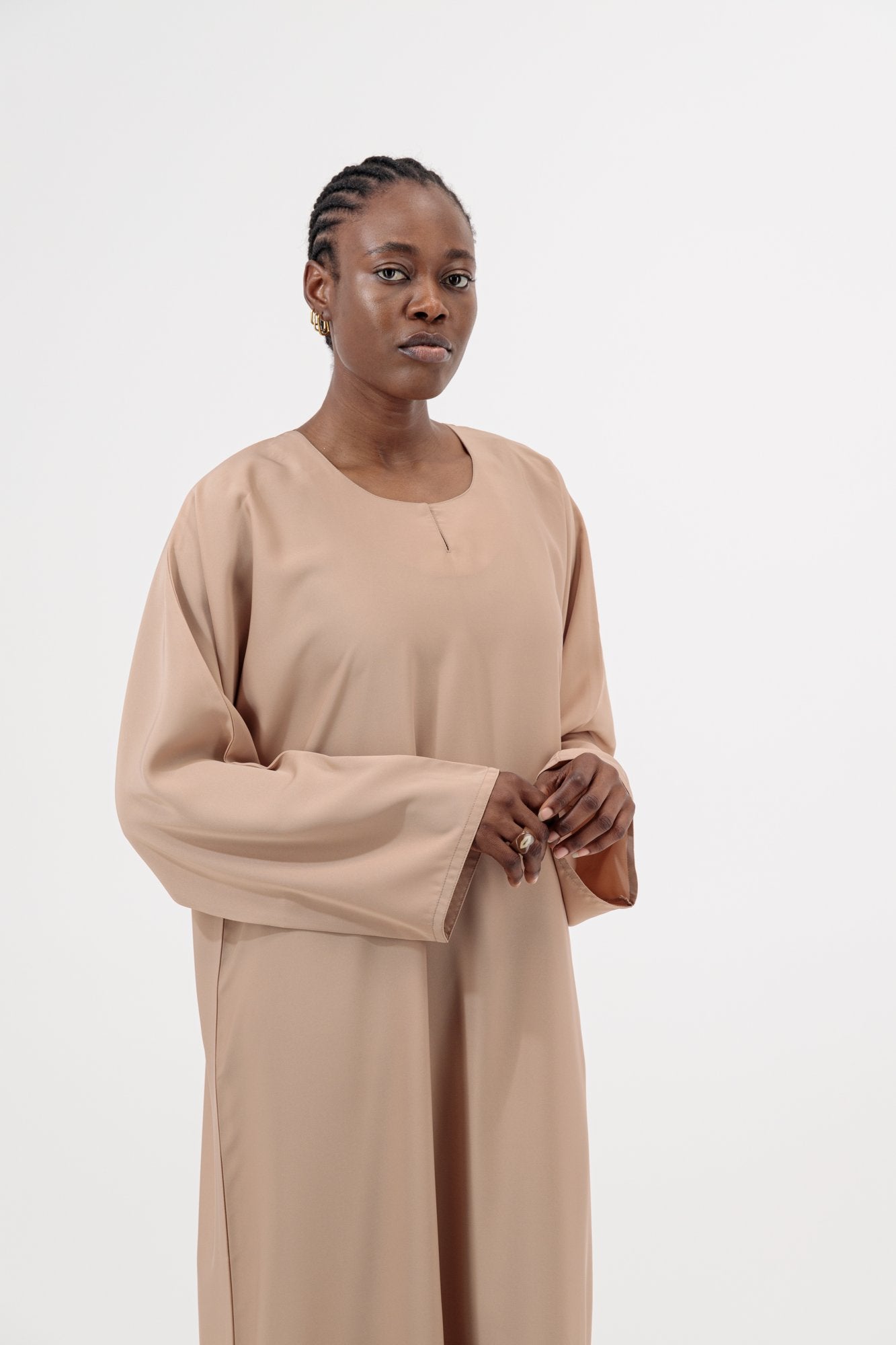 Nida Essentials abaya closeup