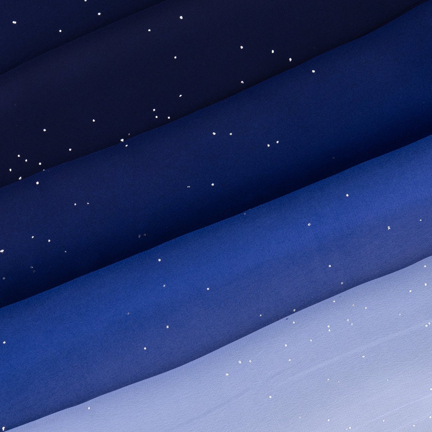 Hana abaya closeup