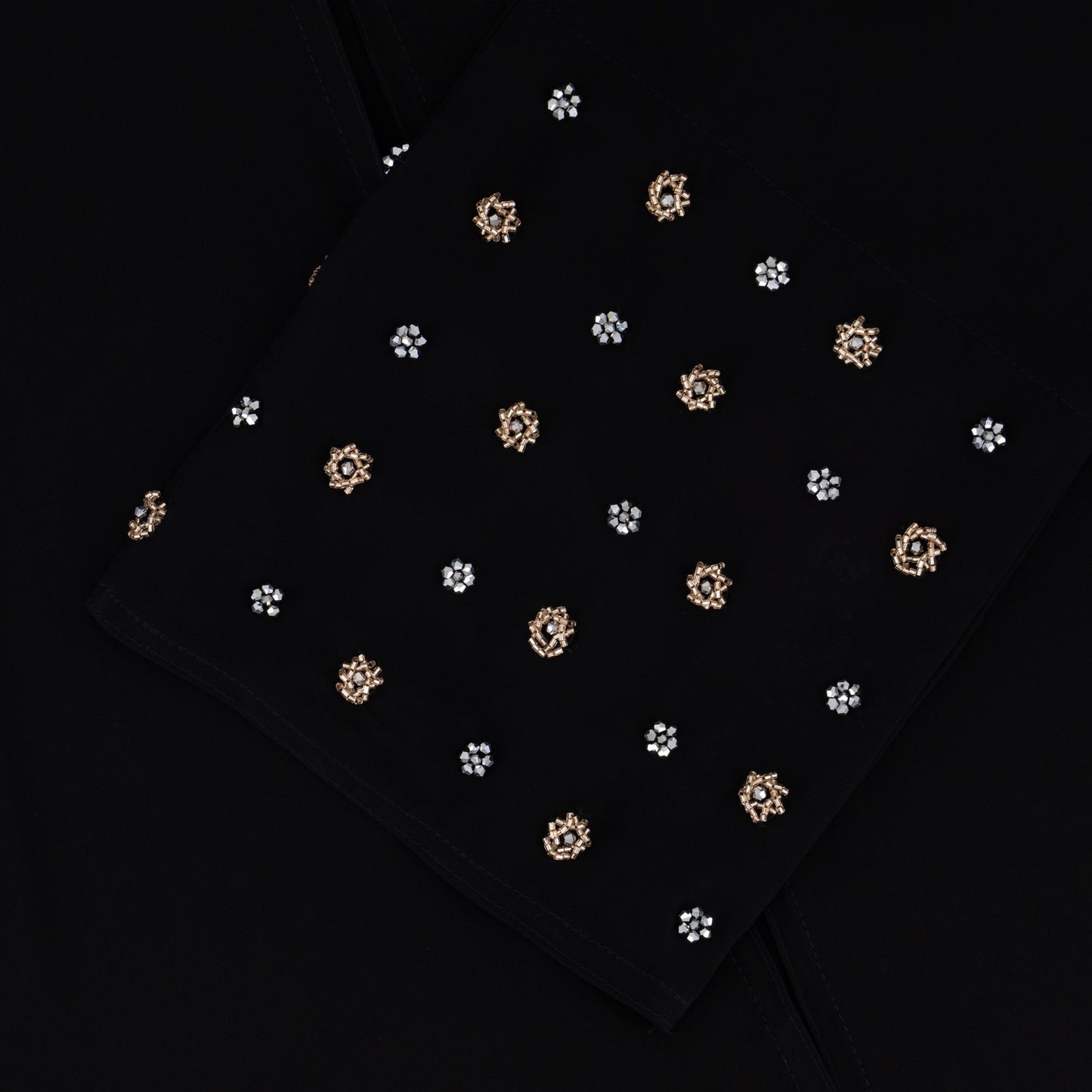 Zara abaya closeup