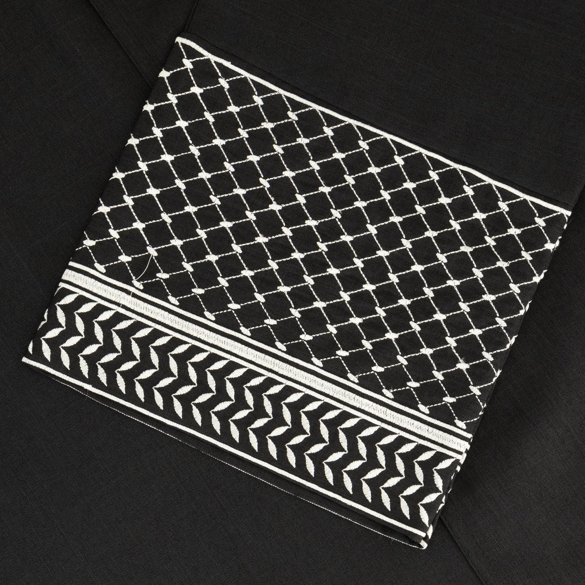 Keffiyeh abaya closeup