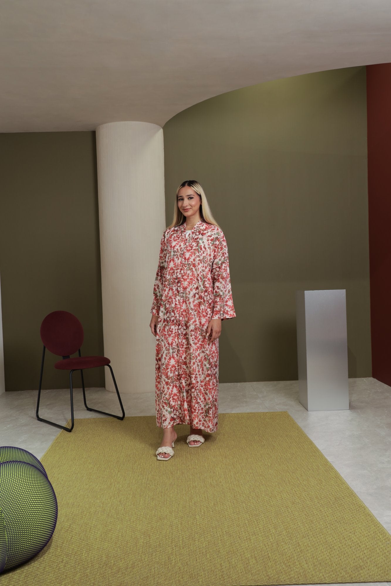Zinnia abaya front