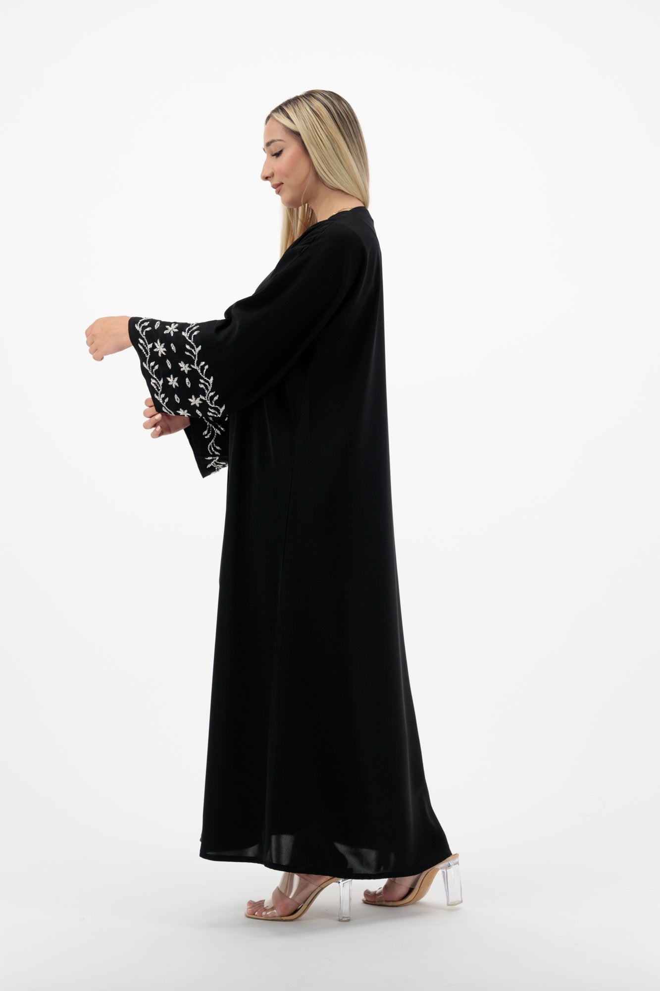 Samya abaya sleeve