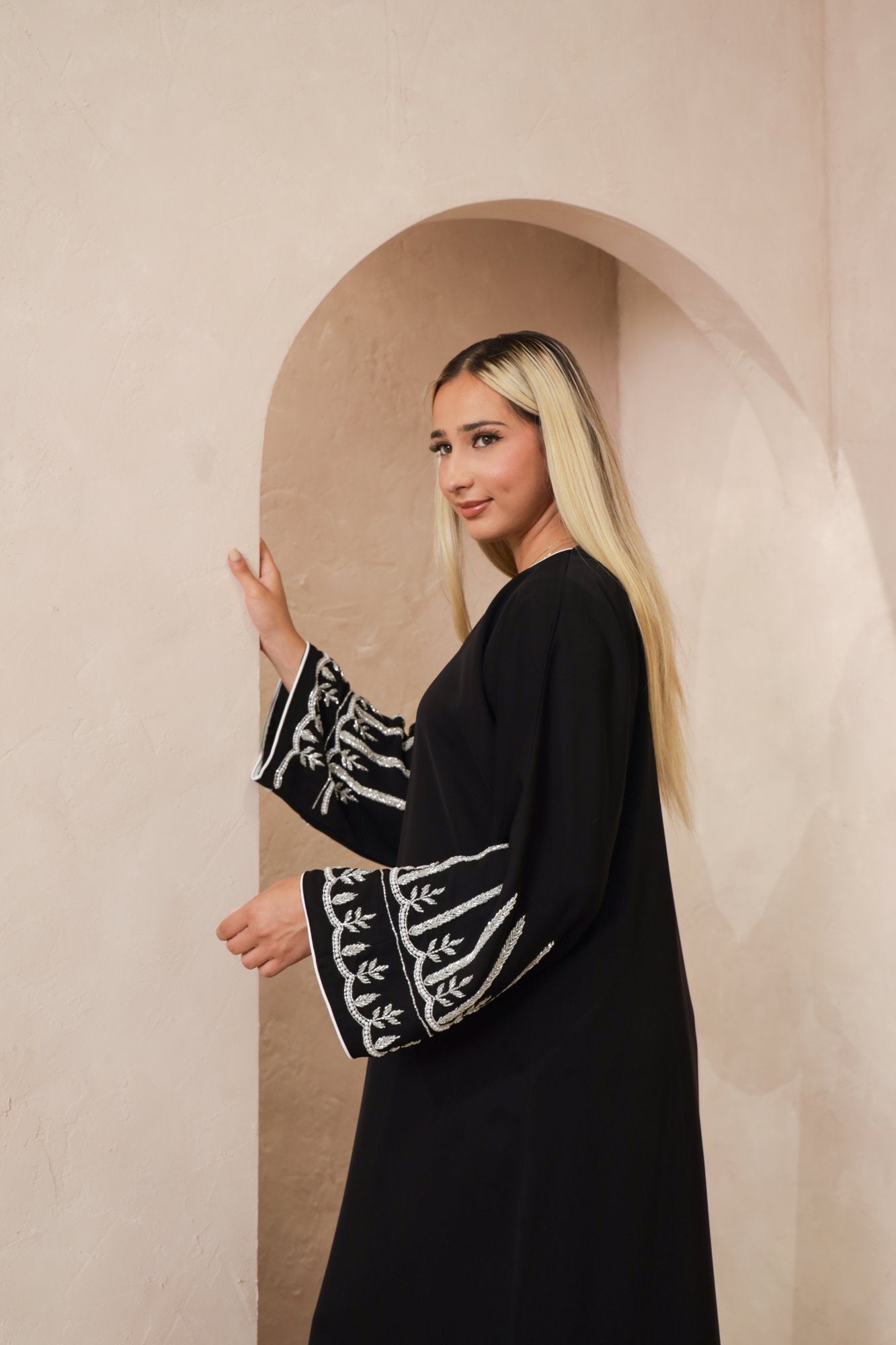Sapna abaya sleeve