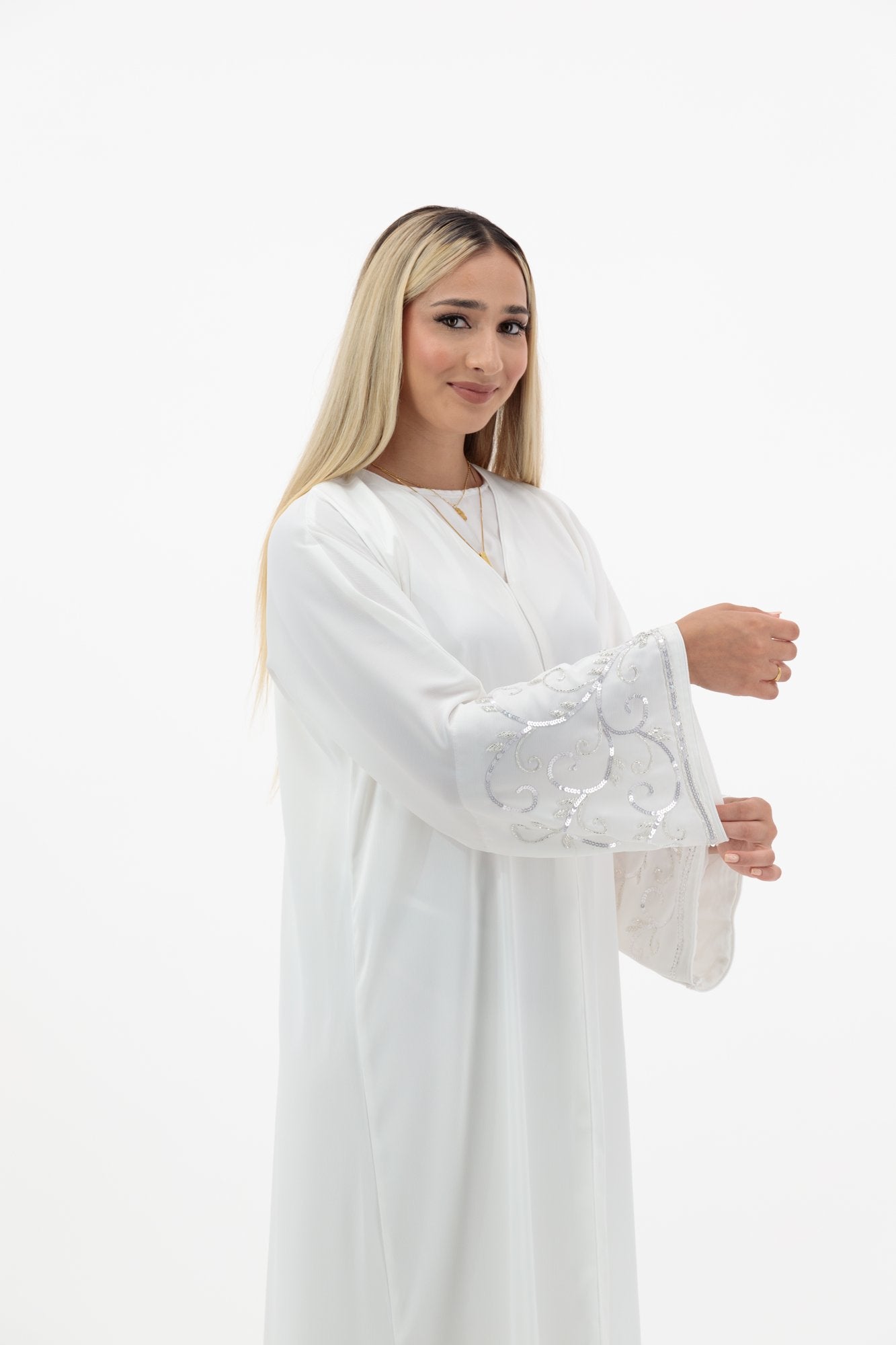 Kiara abaya sleeve