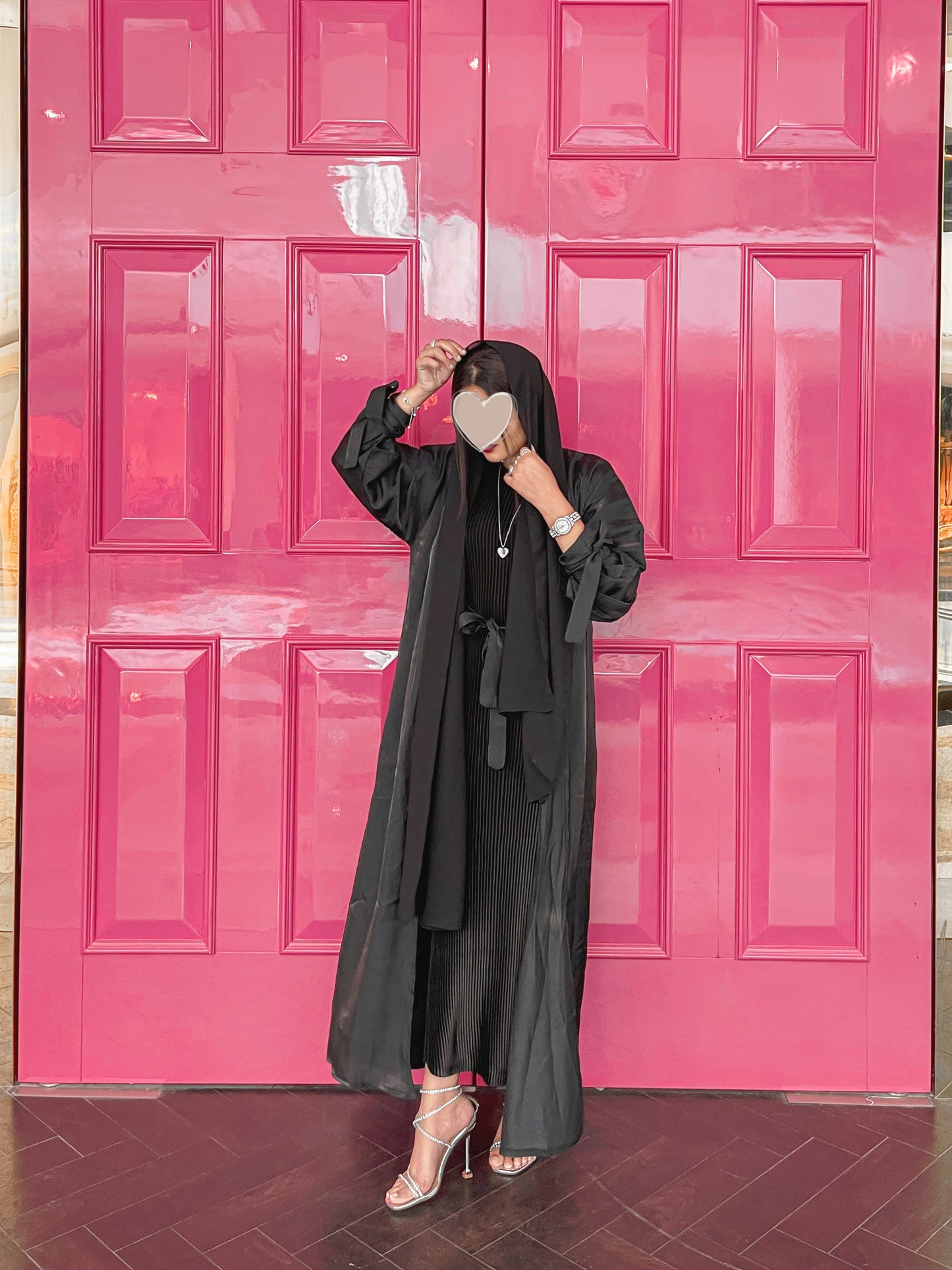 Lamia abaya black