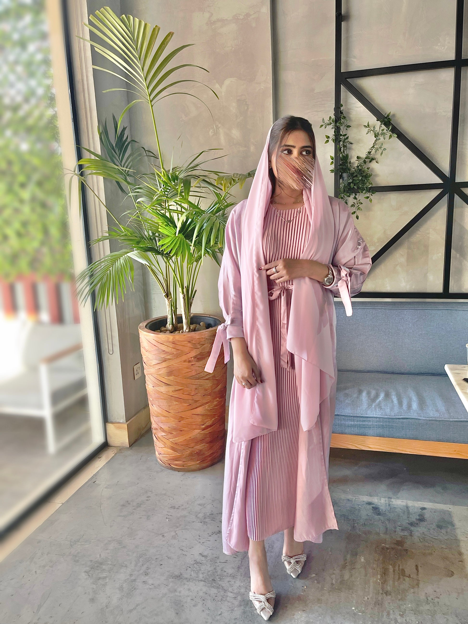 Lamia abaya pink