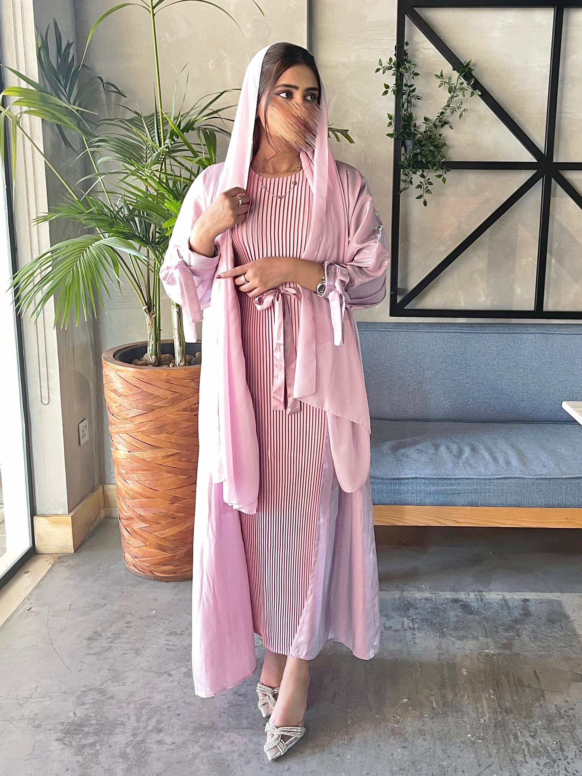 Lamia abaya pink