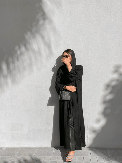 Layan abaya black