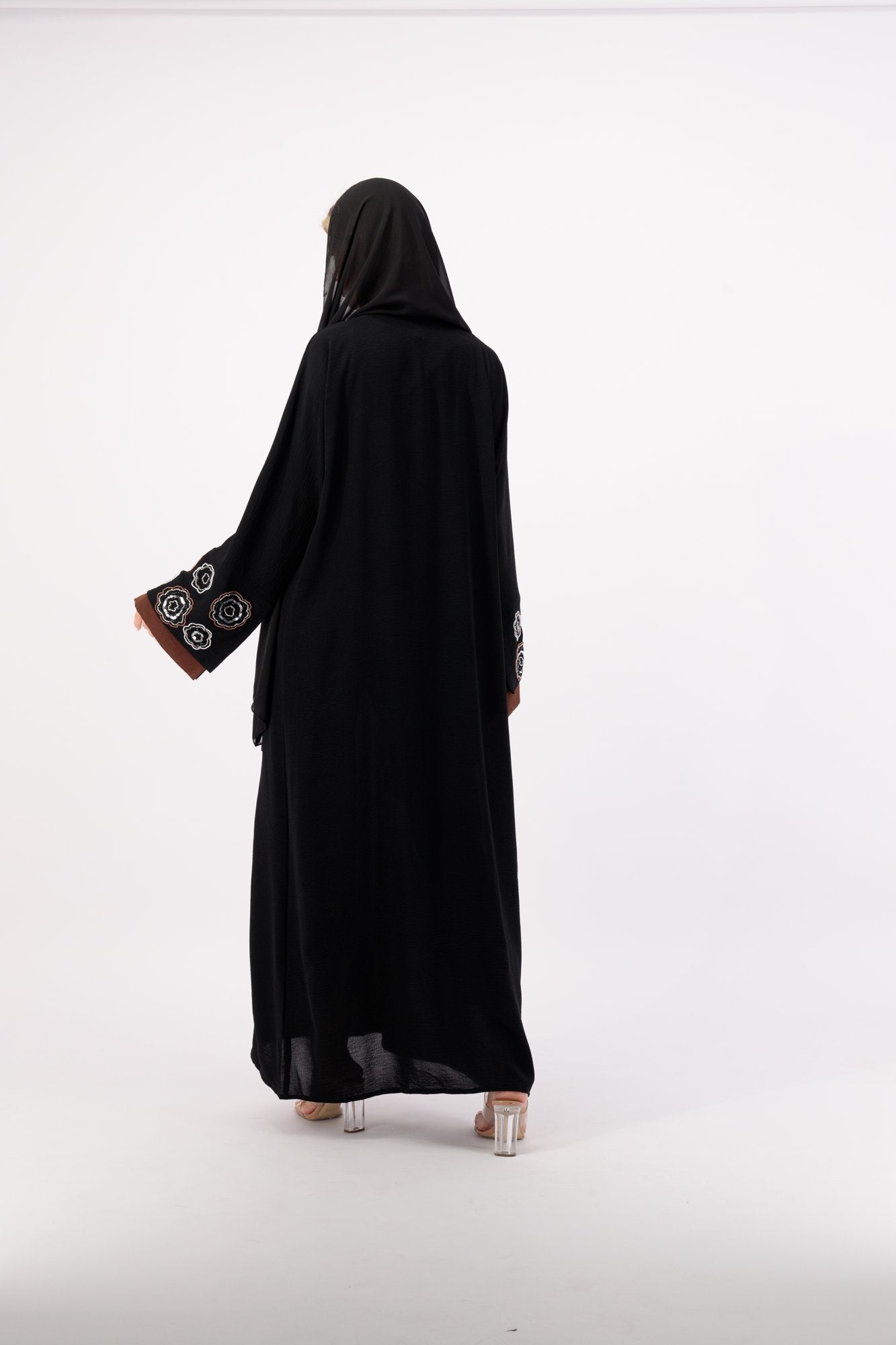 Studio 7 abaya model-back