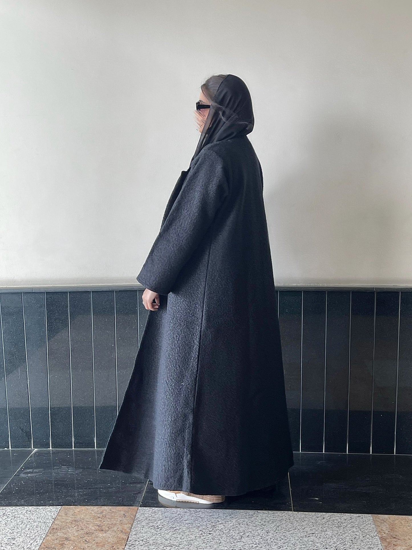 Teddy abaya model-back
