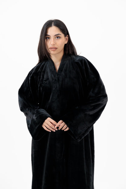Cosy abaya model-closeup