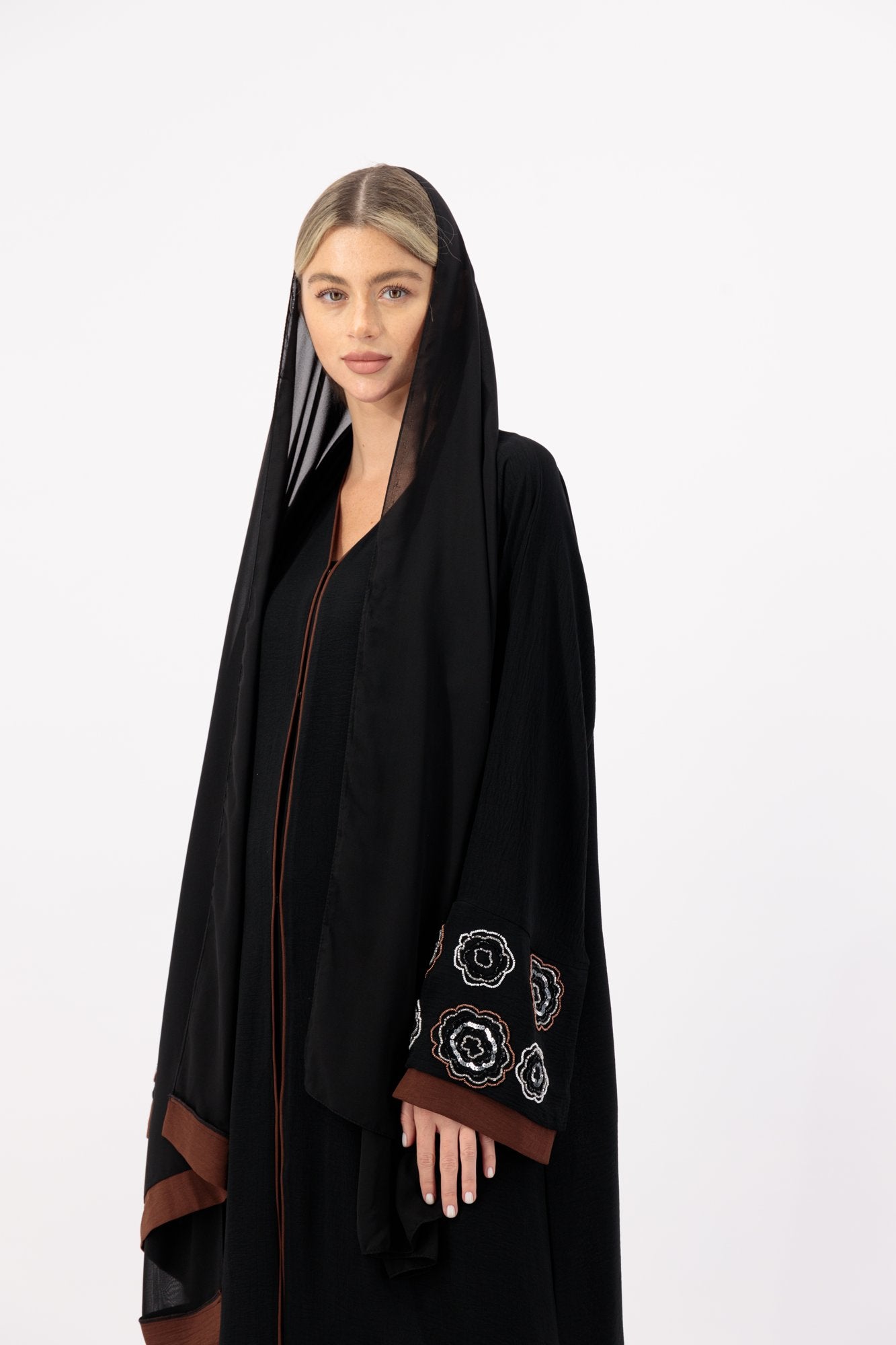 Studio 7 abaya model-sleeve